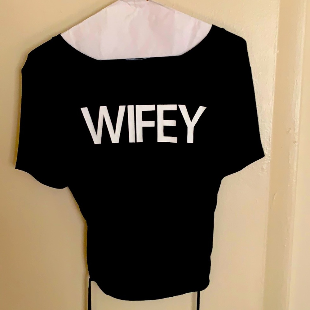 Black Fashion Nova backless tee